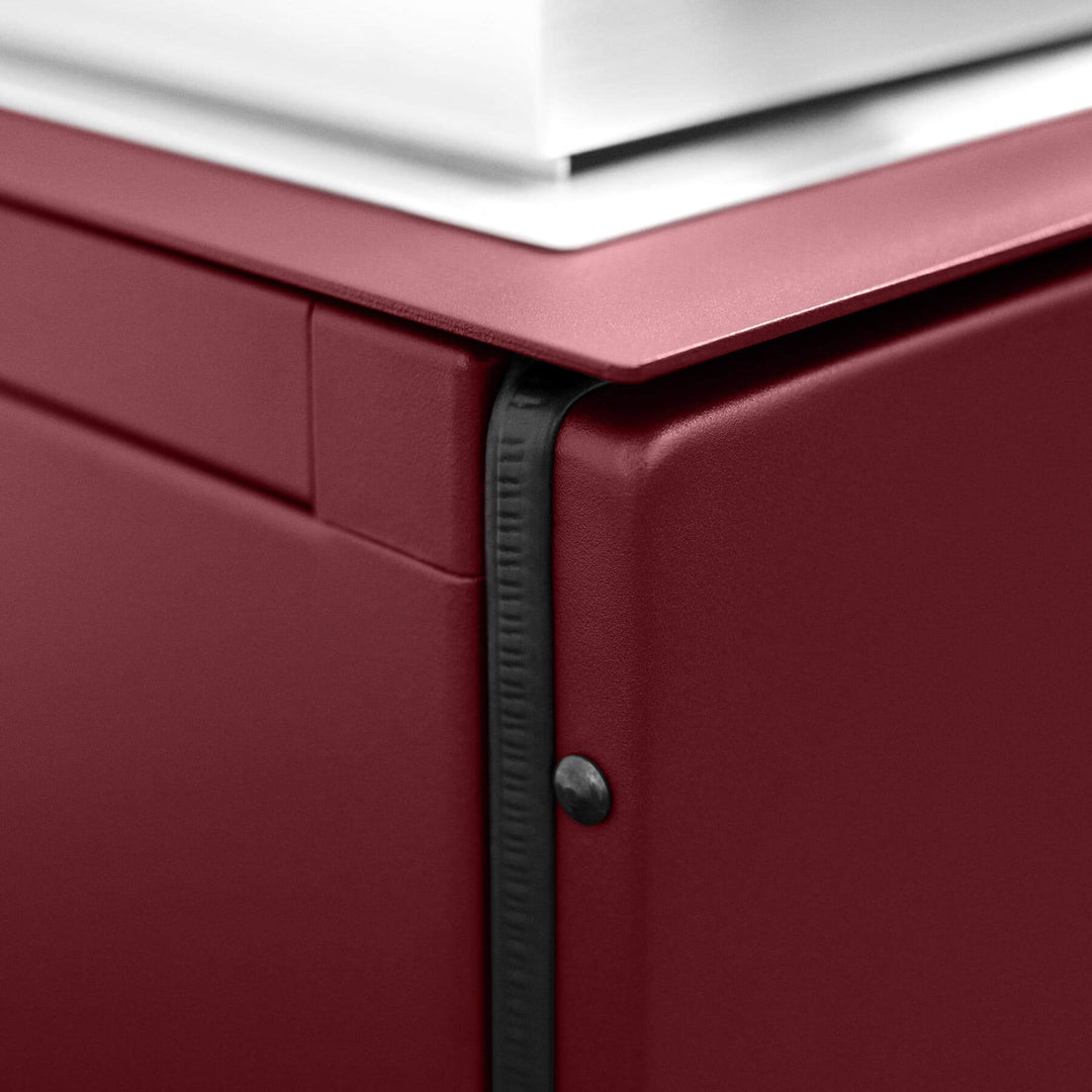 Modern Grill - Burgundy Red