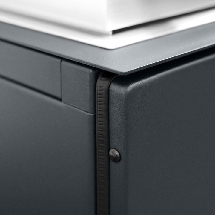 Modern Grill - Midnight Black